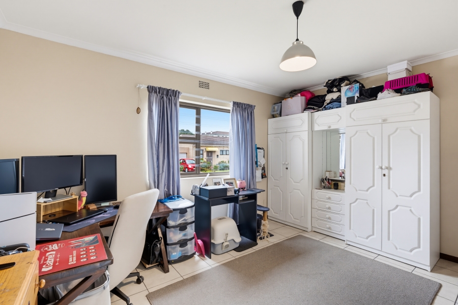 2 Bedroom Property for Sale in Edgemead Western Cape